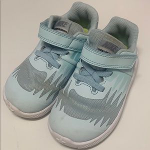 Nike Star Runner Shoes